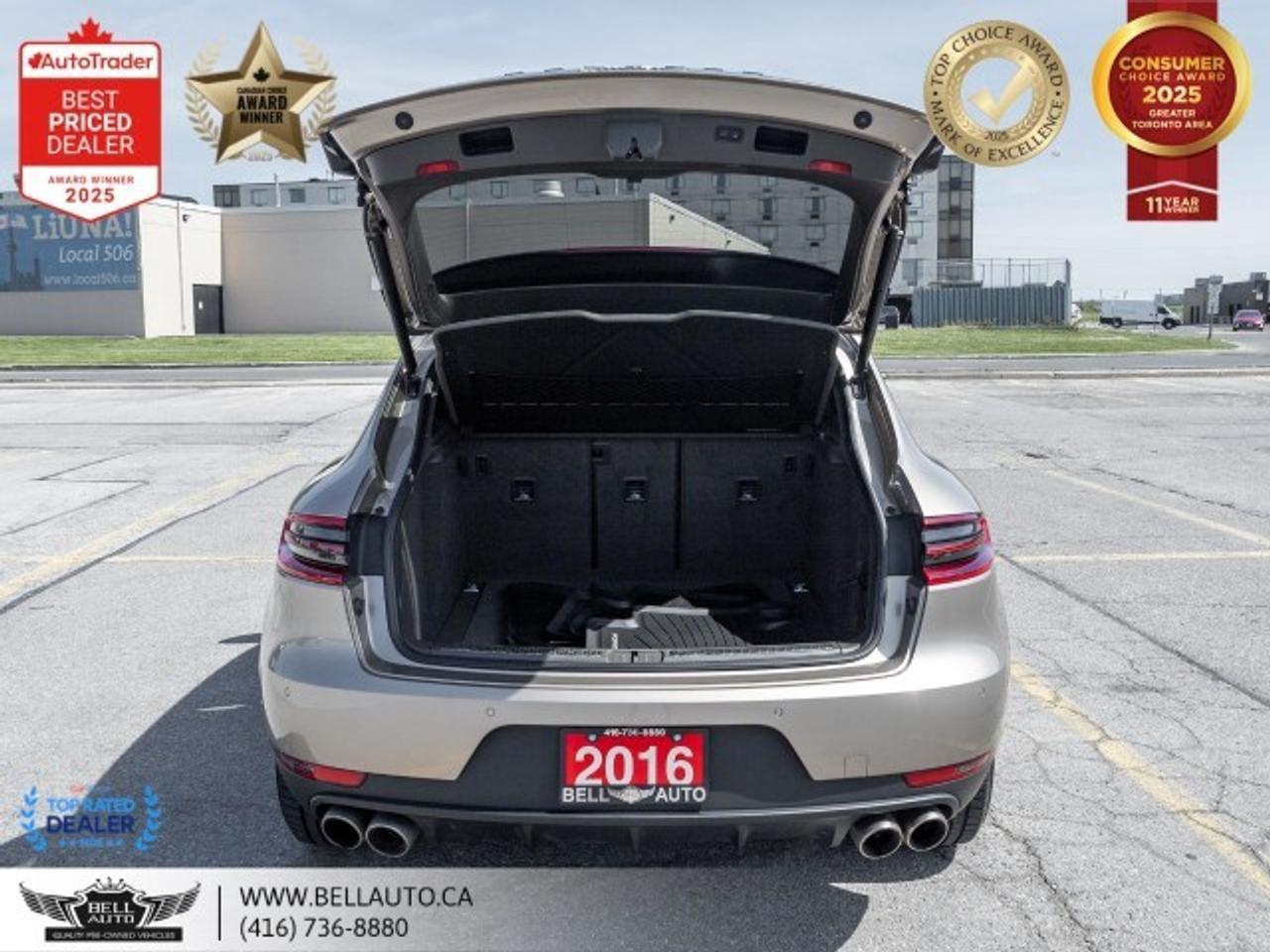 2016 Porsche Macan AWD 4dr S Photo