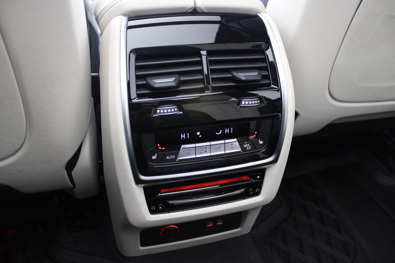 2019 BMW X7 xDrive50i   No Accident   7 Passenger   Individual Photo