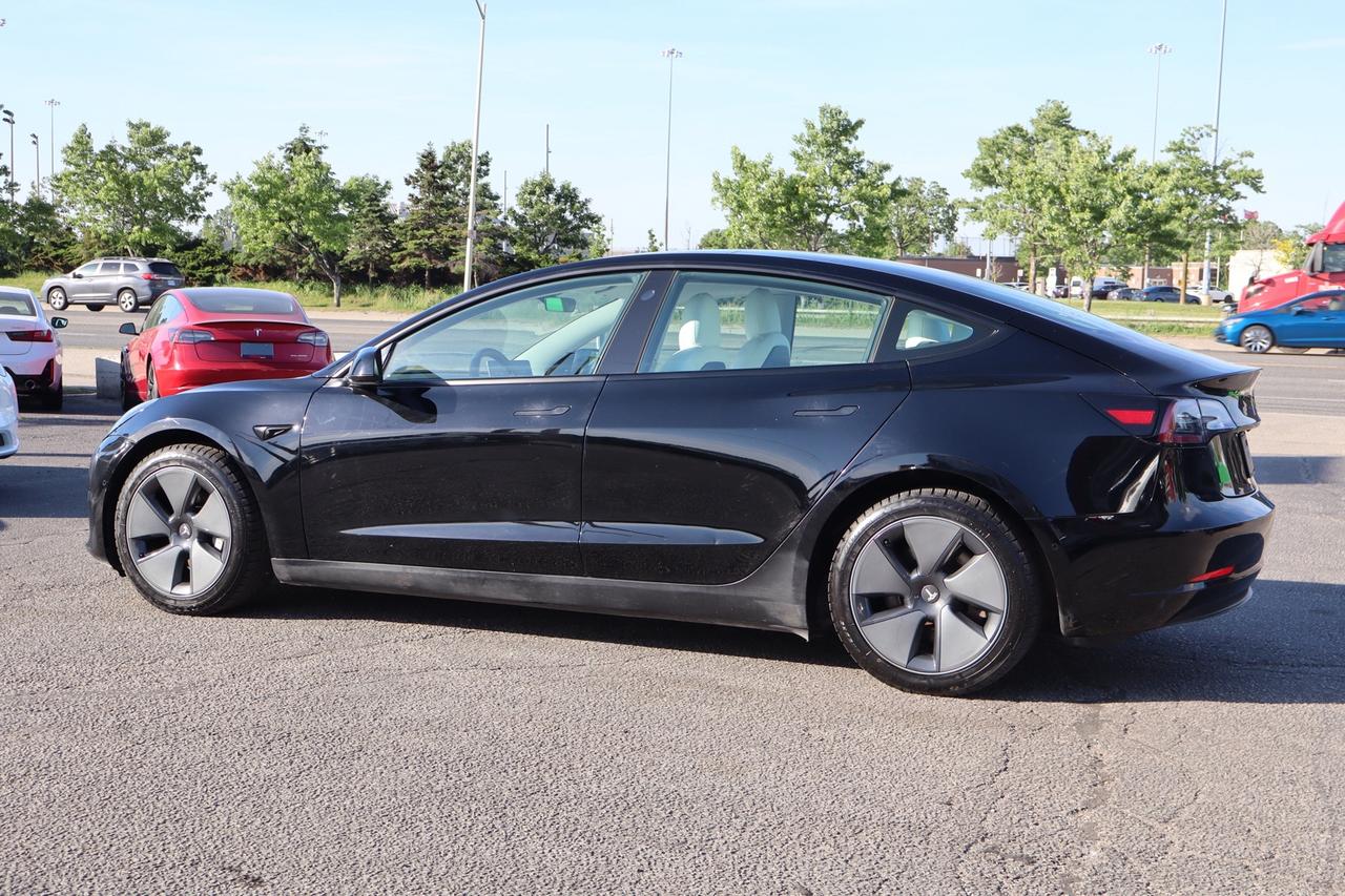 2022 Tesla Model 3 SR+   NO ACCIDENT   WHITE INTERIOR   CLEAN CARFAX Photo