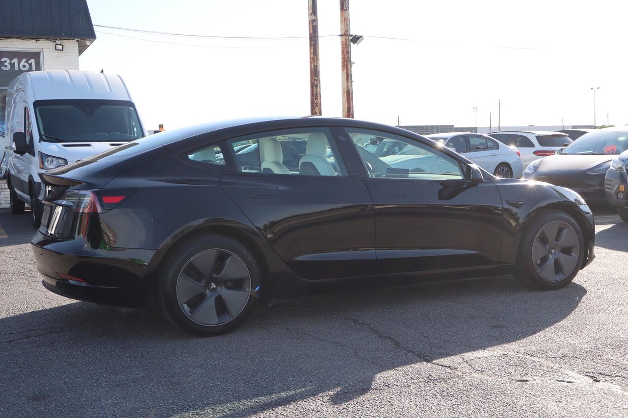 2022 Tesla Model 3 SR+   NO ACCIDENT   WHITE INTERIOR   CLEAN CARFAX Photo