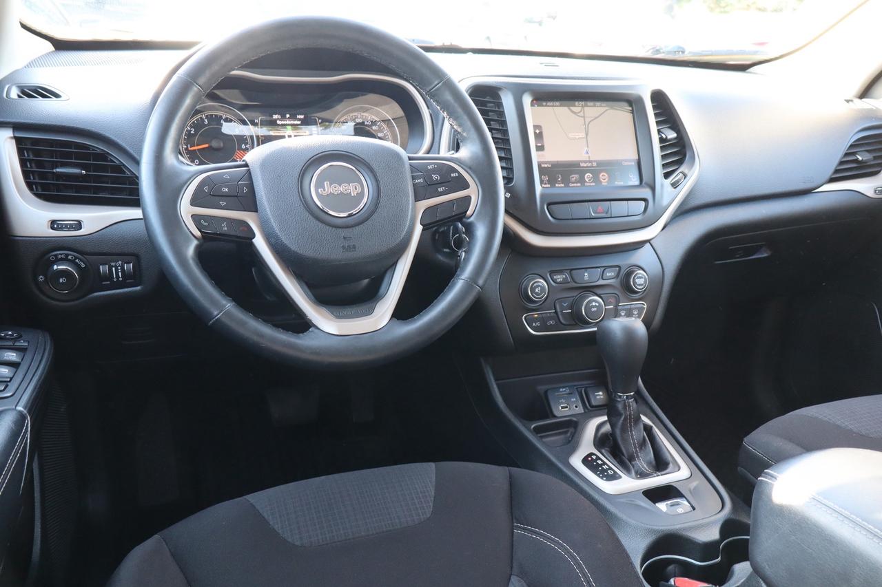2015 Jeep Cherokee Latitude   Safety Certified   Navi   Camera Photo