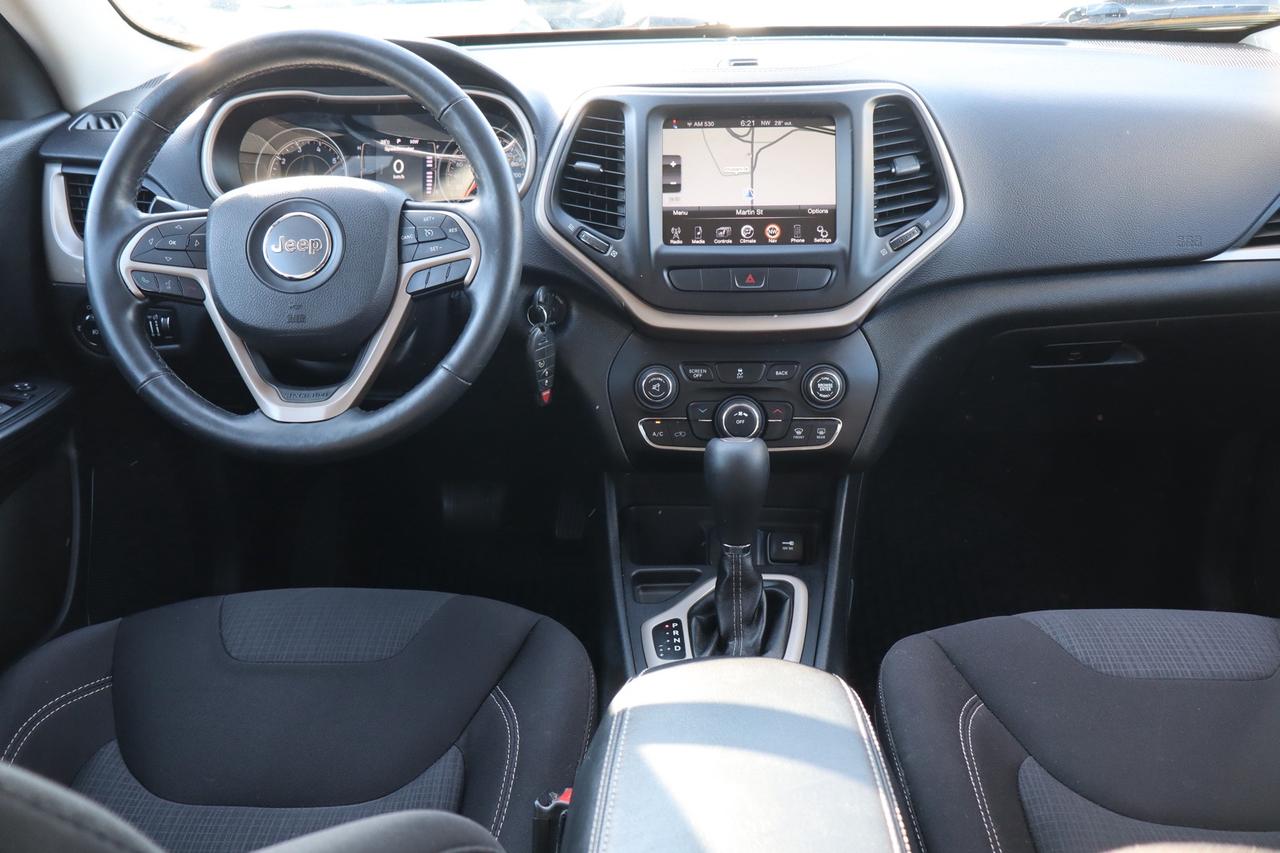 2015 Jeep Cherokee Latitude   Safety Certified   Navi   Camera Photo