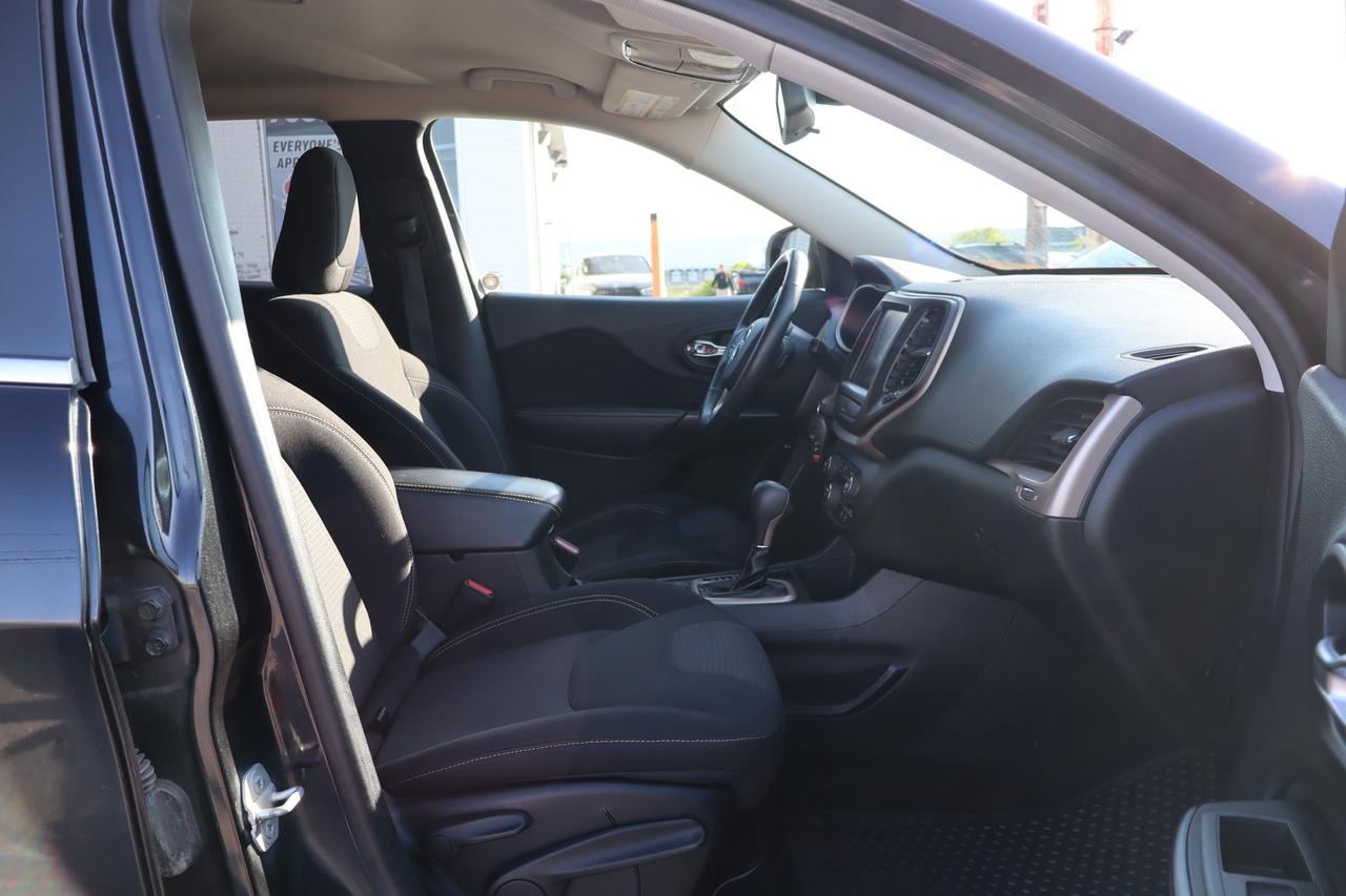 2015 Jeep Cherokee Latitude   Safety Certified   Navi   Camera Photo