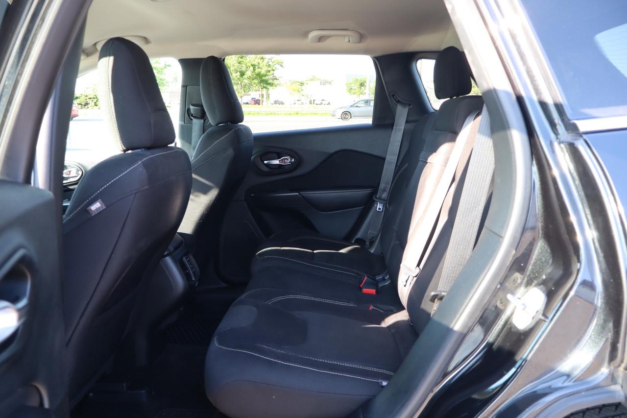 2015 Jeep Cherokee Latitude   Safety Certified   Navi   Camera Photo