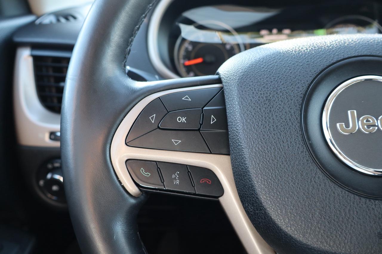2015 Jeep Cherokee Latitude   Safety Certified   Navi   Camera Photo