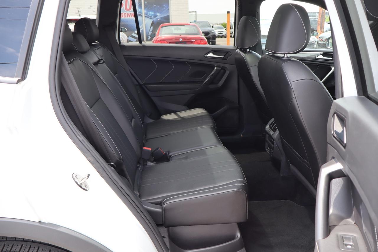 2022 Volkswagen Tiguan Comfortline R-Line Black 4MOTION   Clean Carfax Photo