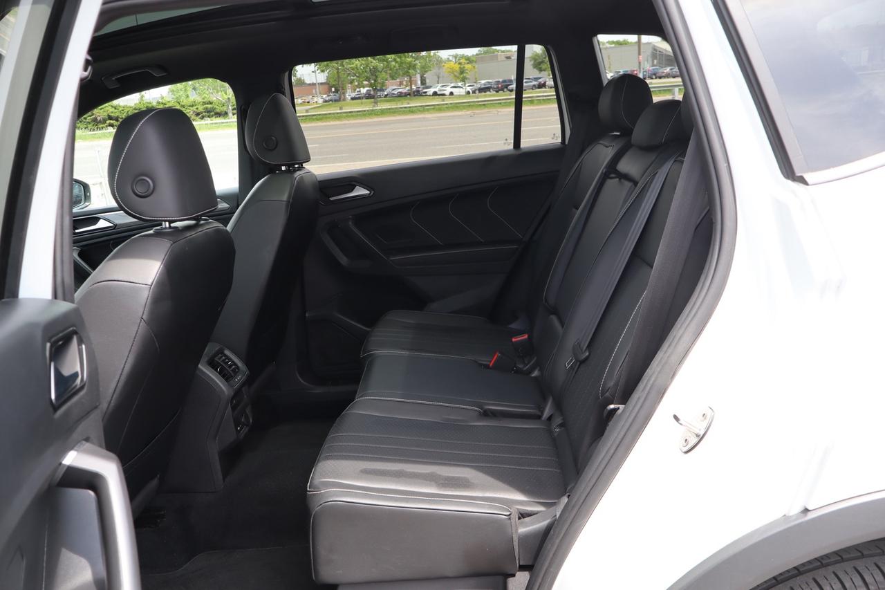 2022 Volkswagen Tiguan Comfortline R-Line Black 4MOTION   Clean Carfax Photo