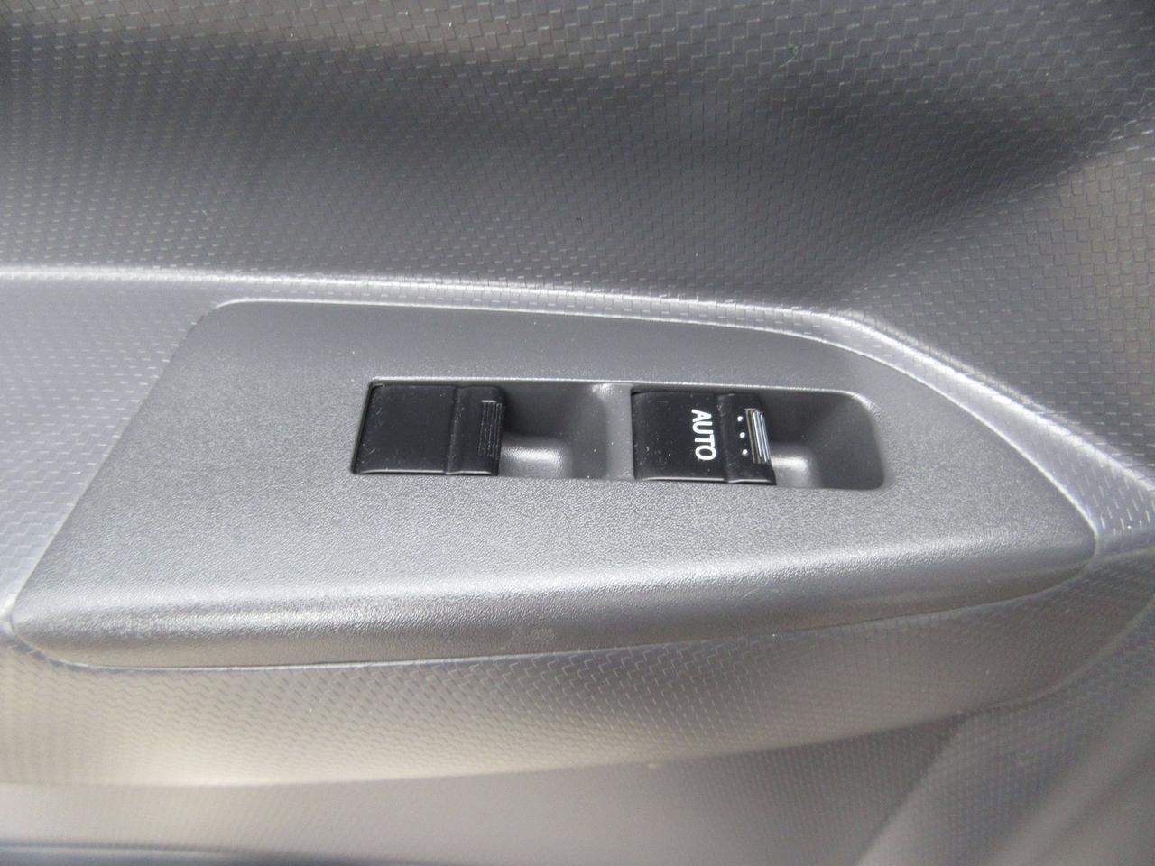 2023 Isuzu NRR DIESEL 20FT HIGH & WIDE BOX POWER LIFTGATE Photo