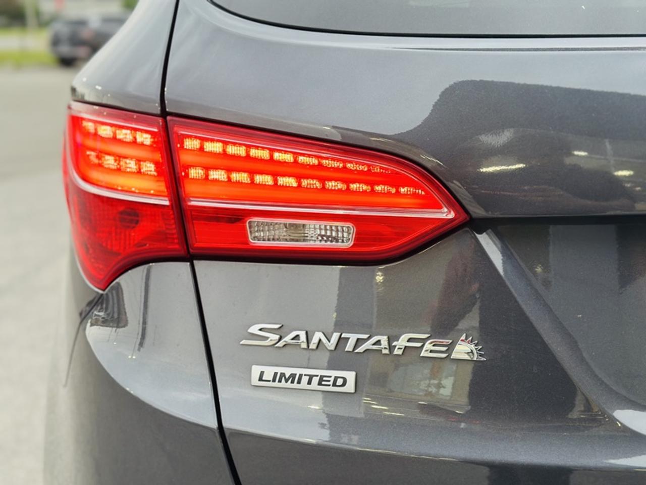 2015 Hyundai Santa Fe Sport 2.0T LIMITED Photo