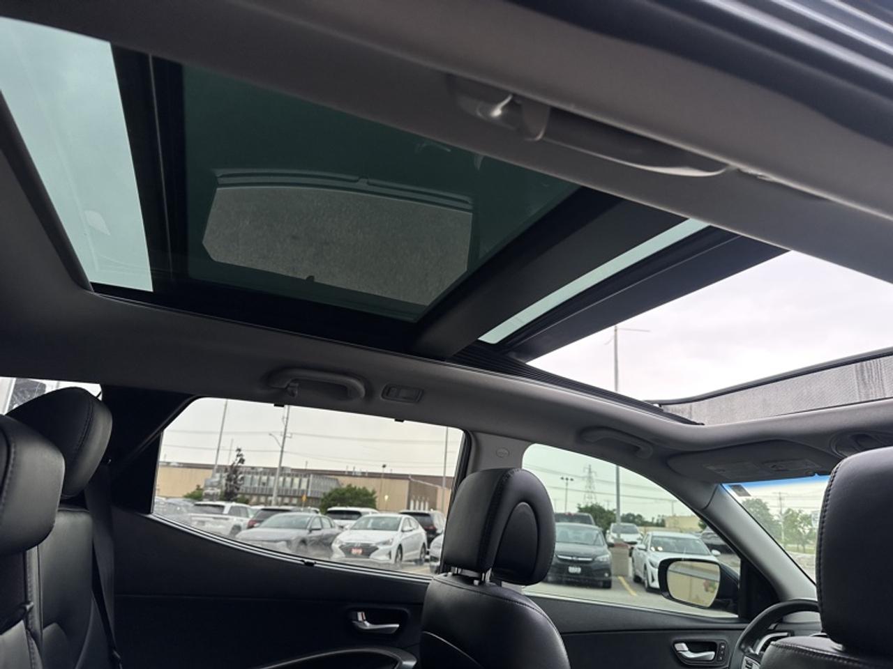 2015 Hyundai Santa Fe Sport 2.0T LIMITED Photo