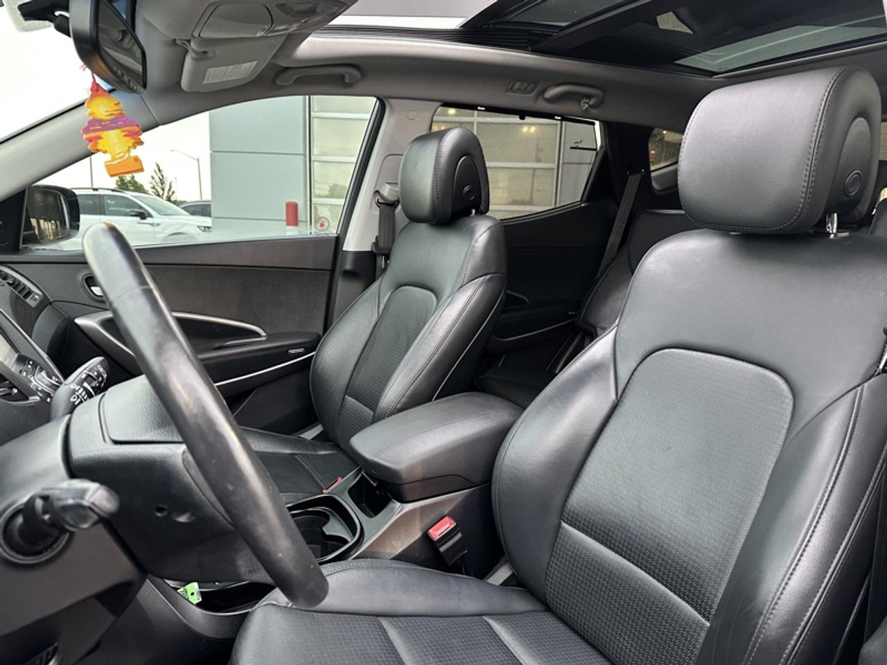 2015 Hyundai Santa Fe Sport 2.0T LIMITED Photo