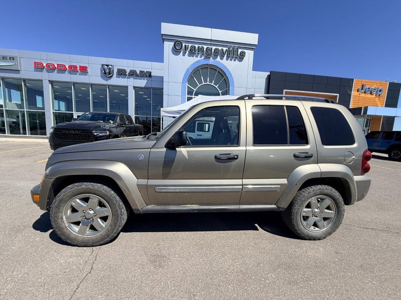 2005 Jeep Liberty 4dr Limited 4WD Photo