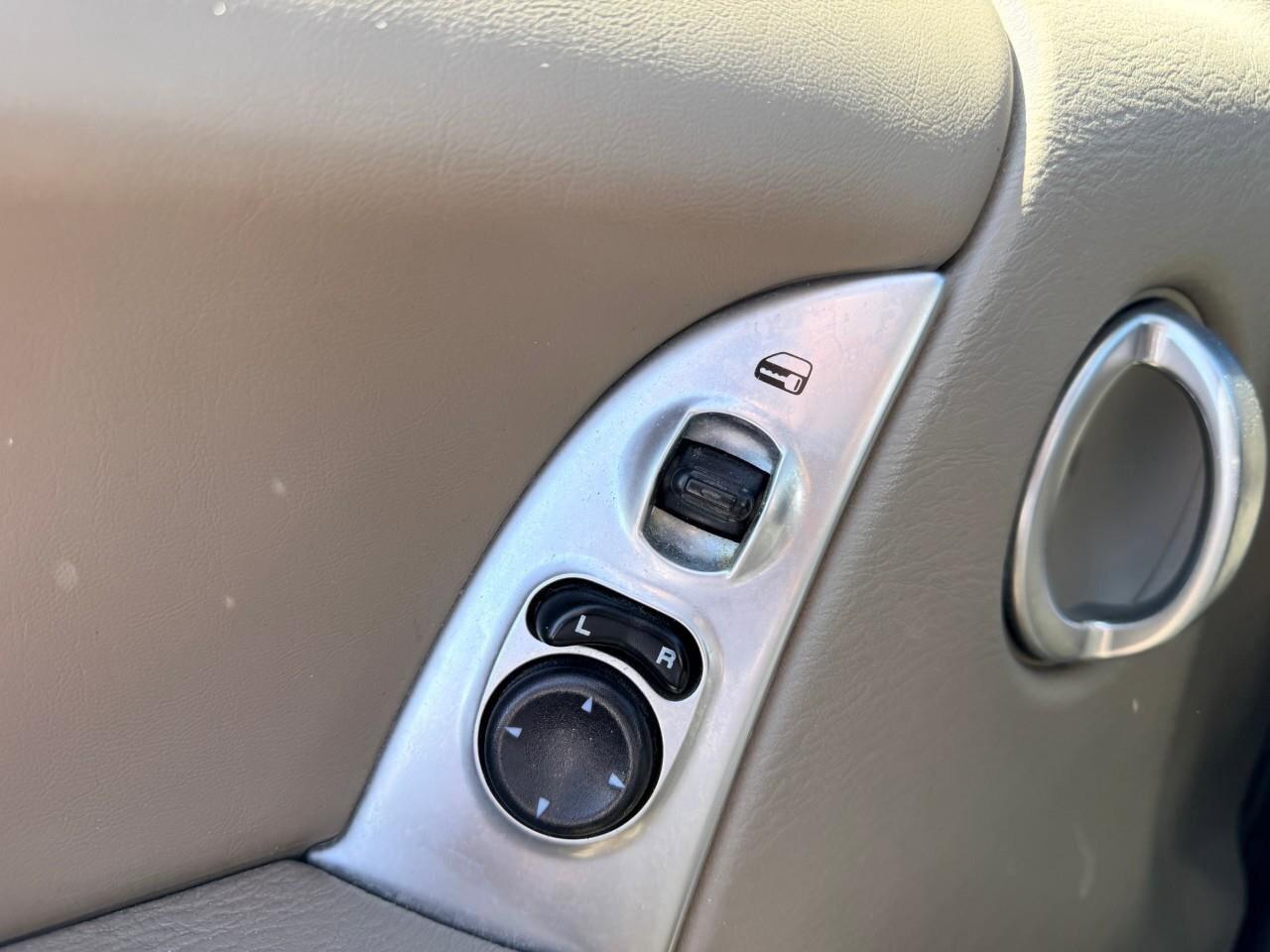 2005 Jeep Liberty 4dr Limited 4WD Photo