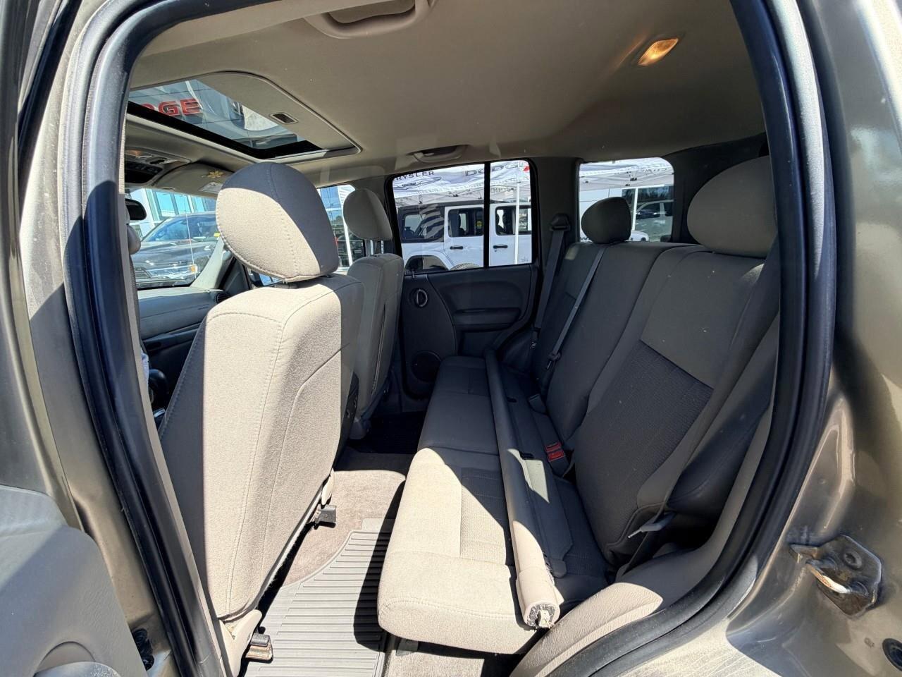 2005 Jeep Liberty 4dr Limited 4WD Photo