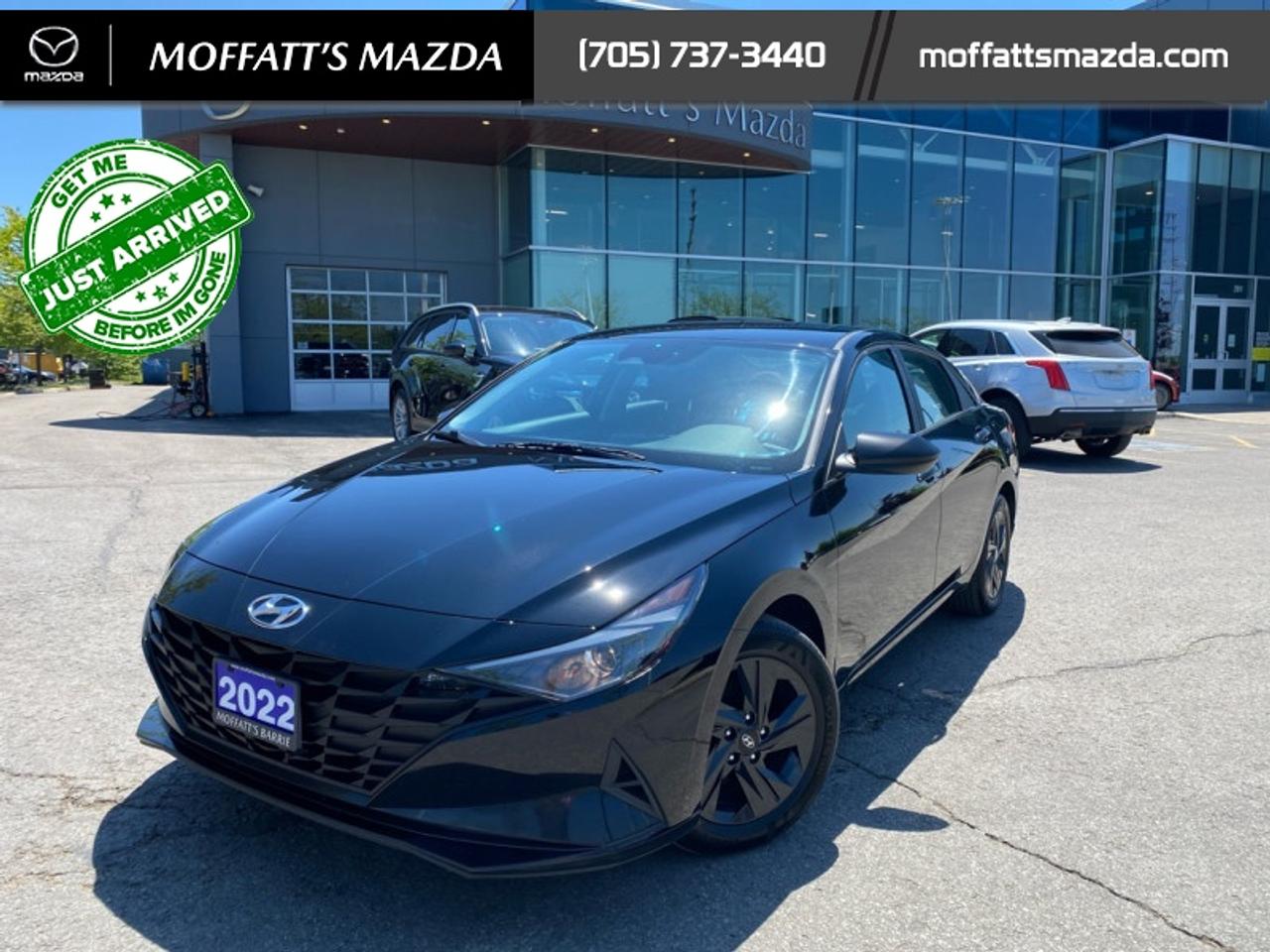 2022 Hyundai Elantra Preferred Photo0