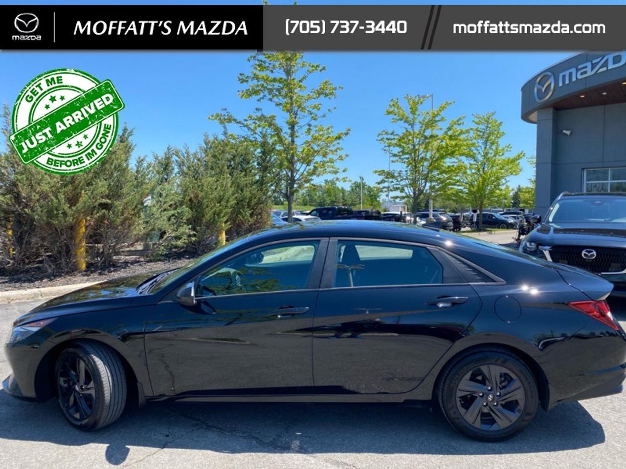 2022 Hyundai Elantra Preferred Photo2
