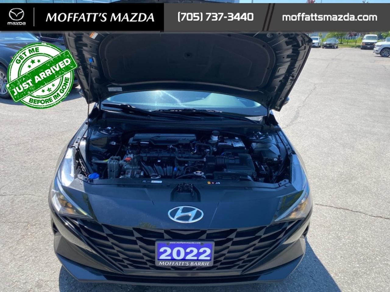 2022 Hyundai Elantra Preferred Photo
