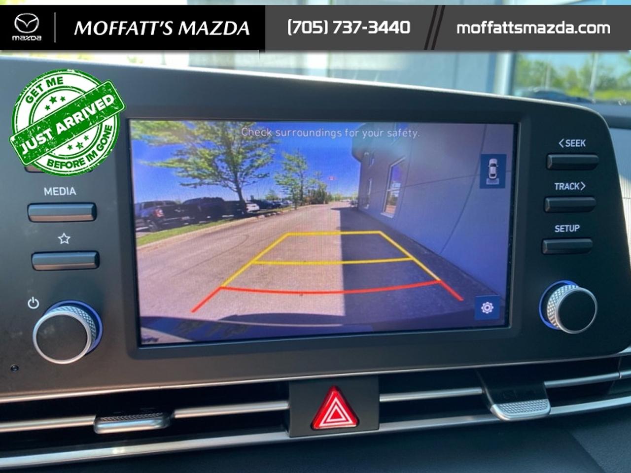 2022 Hyundai Elantra Preferred Photo