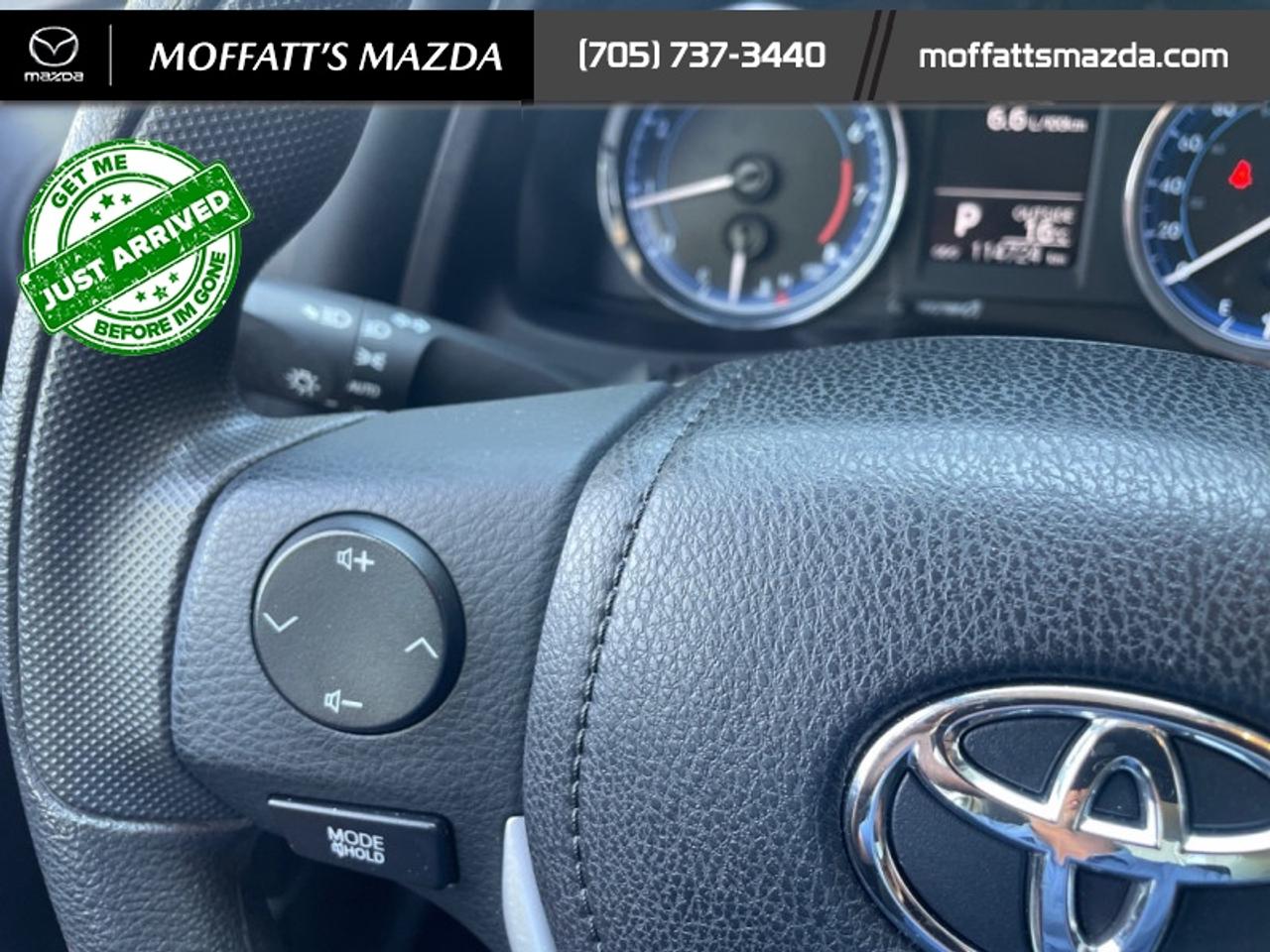 2017 Toyota Corolla LE Photo