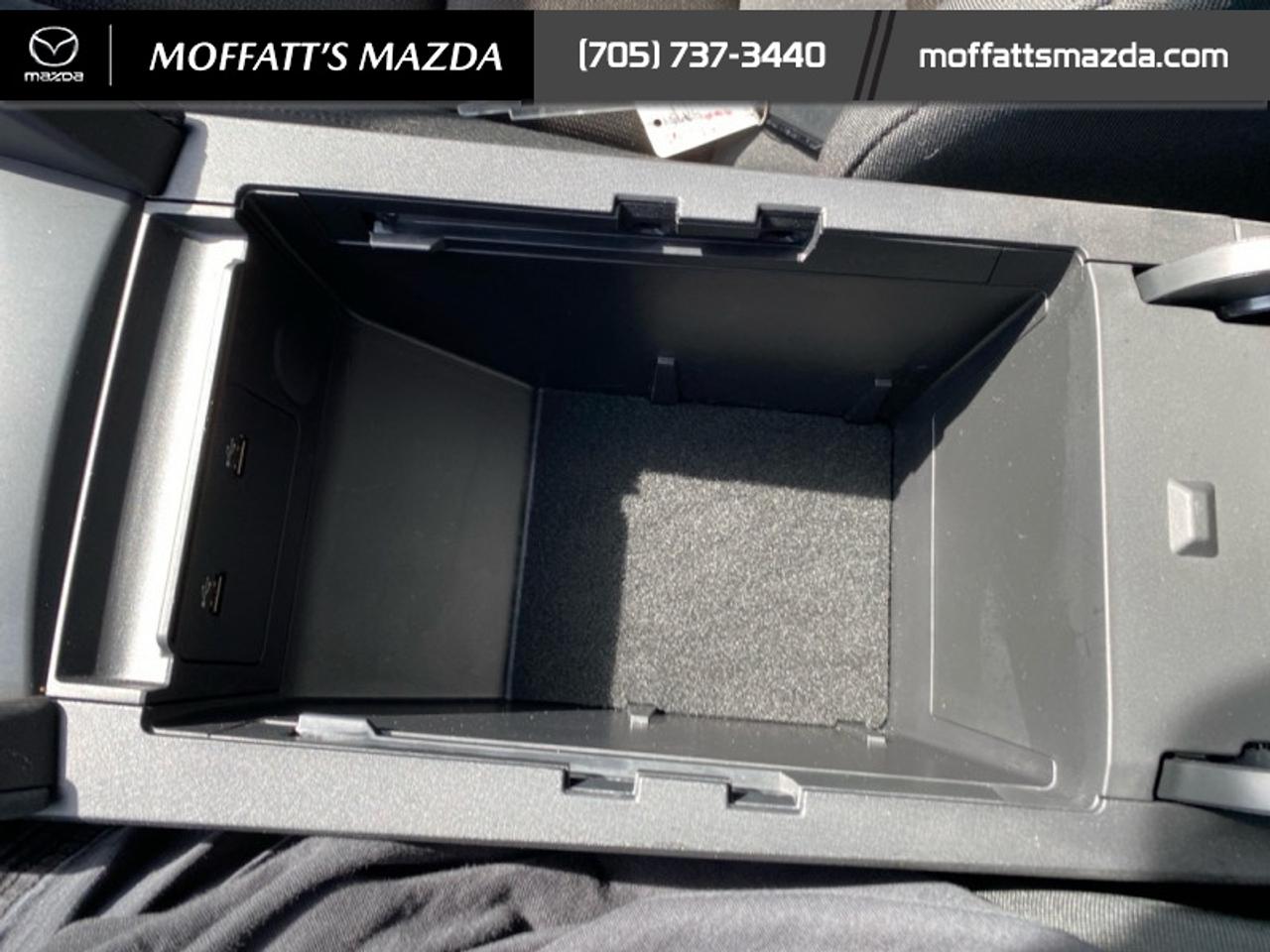 2024 Mazda MAZDA3 GX Photo