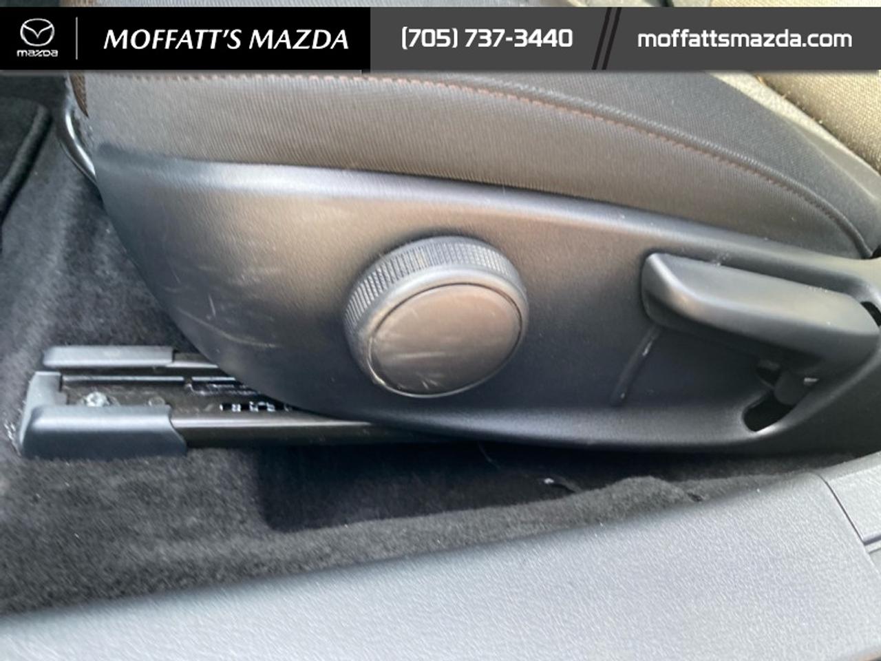 2024 Mazda MAZDA3 GX Photo