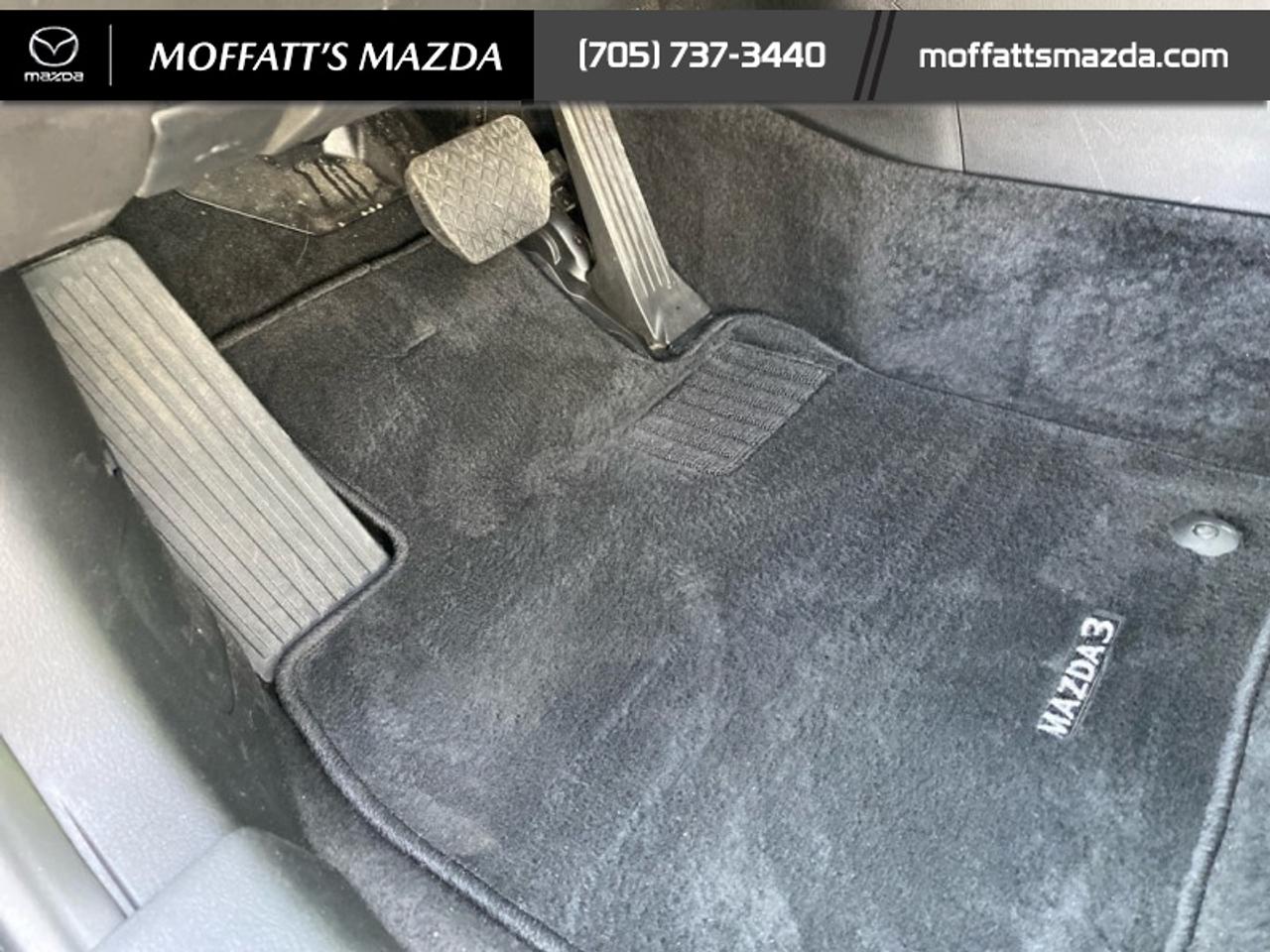 2024 Mazda MAZDA3 GX Photo
