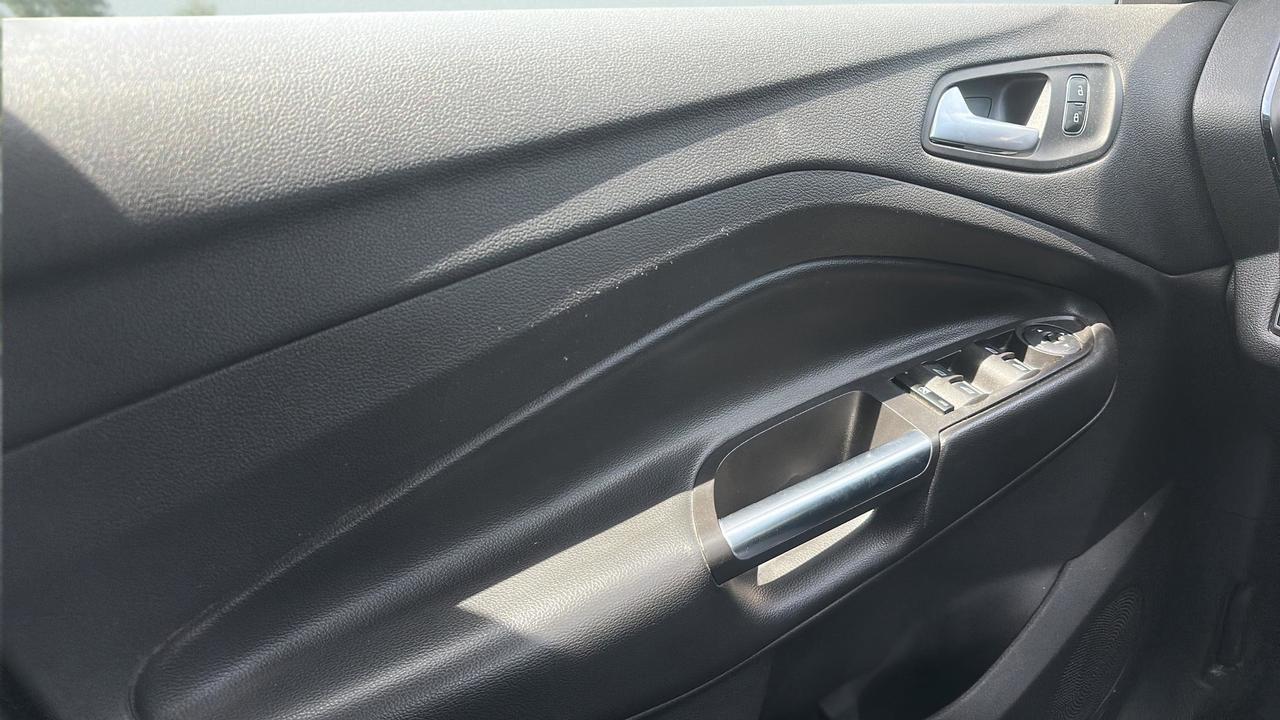 2018 Ford Escape SEL FWD Photo