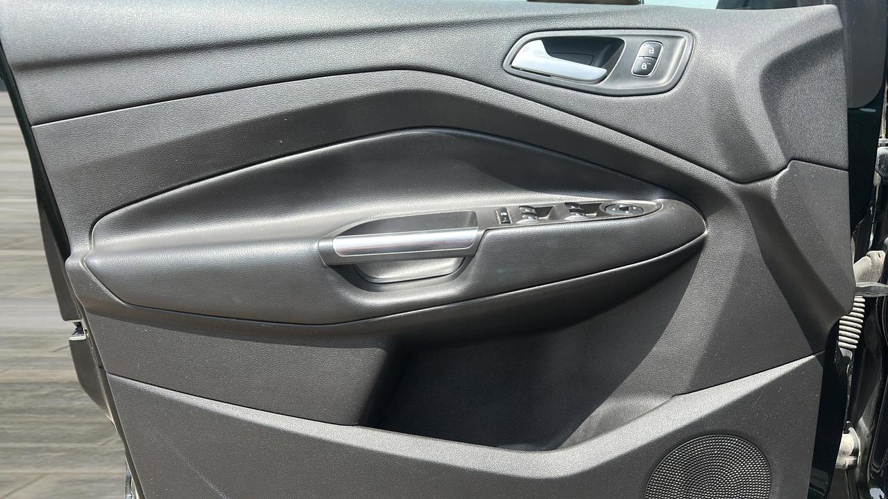 2018 Ford Escape SEL FWD Photo