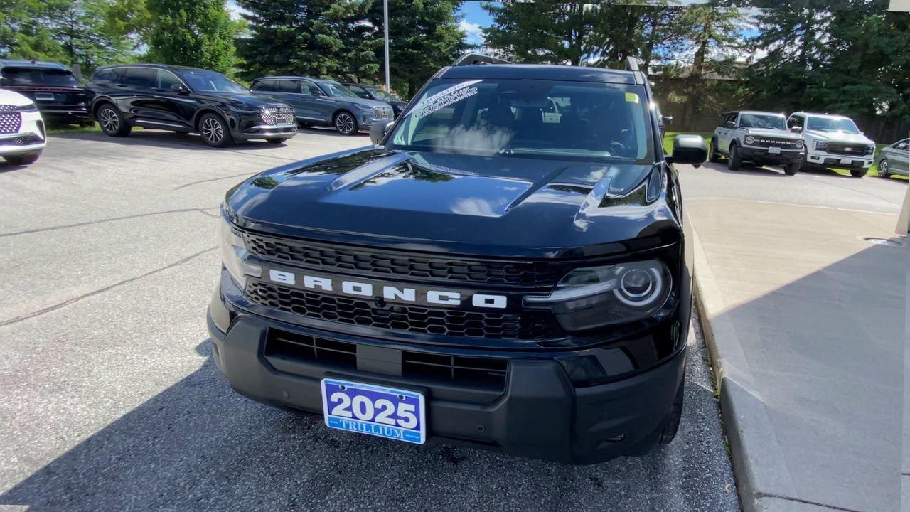 2025 Ford Bronco Sport Outer Banks Photo2