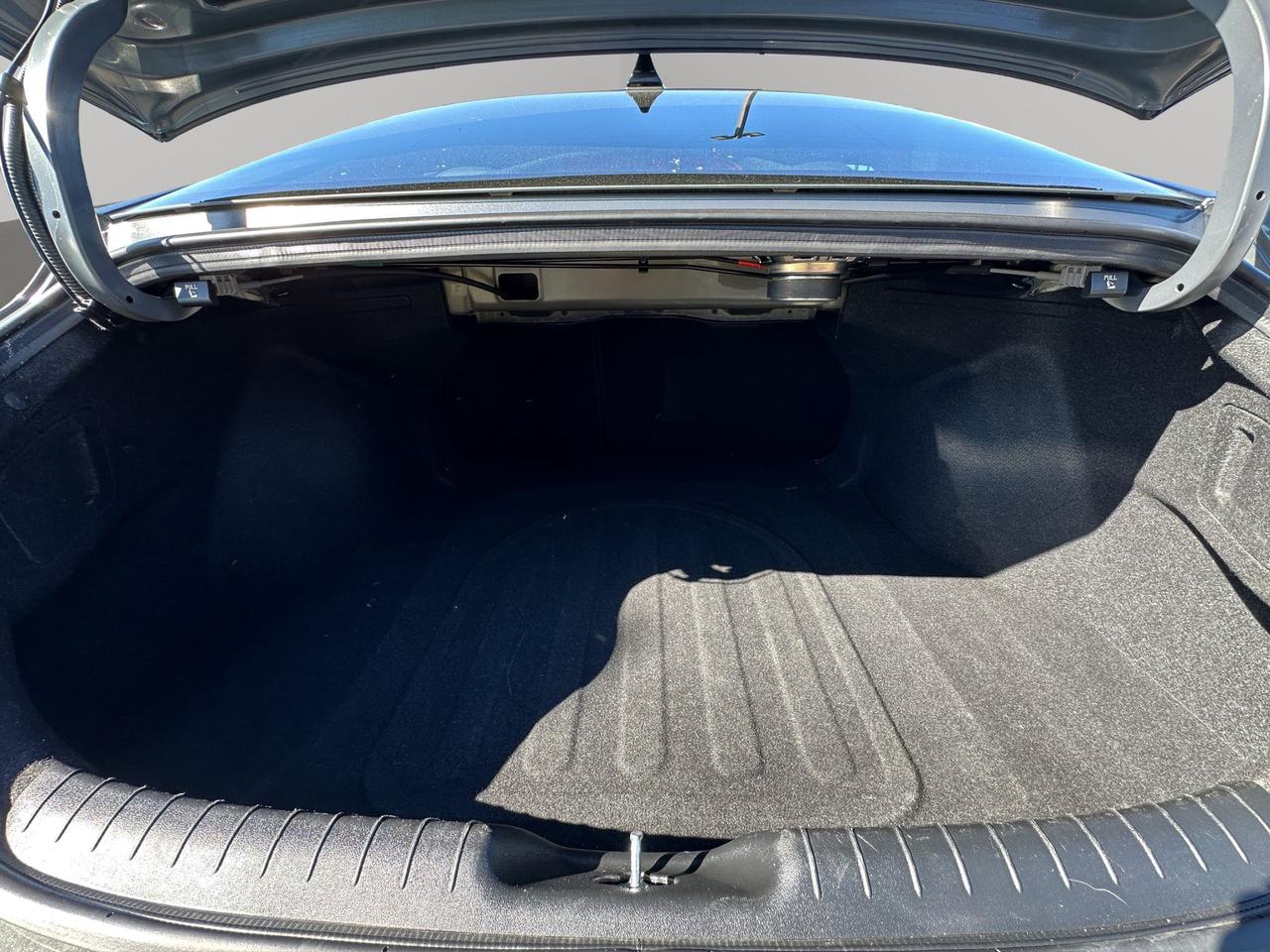2023 Hyundai Elantra N Line Ultimate | Reverse Cam | Heated Seats Photo