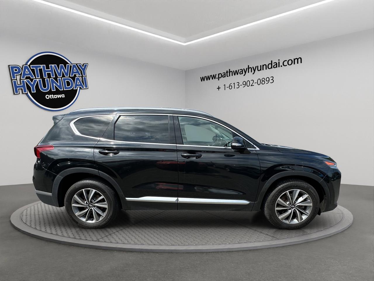 2020 Hyundai Santa Fe Preferred | Pano Roof |  Reverse Cam | Heated Seats Photo