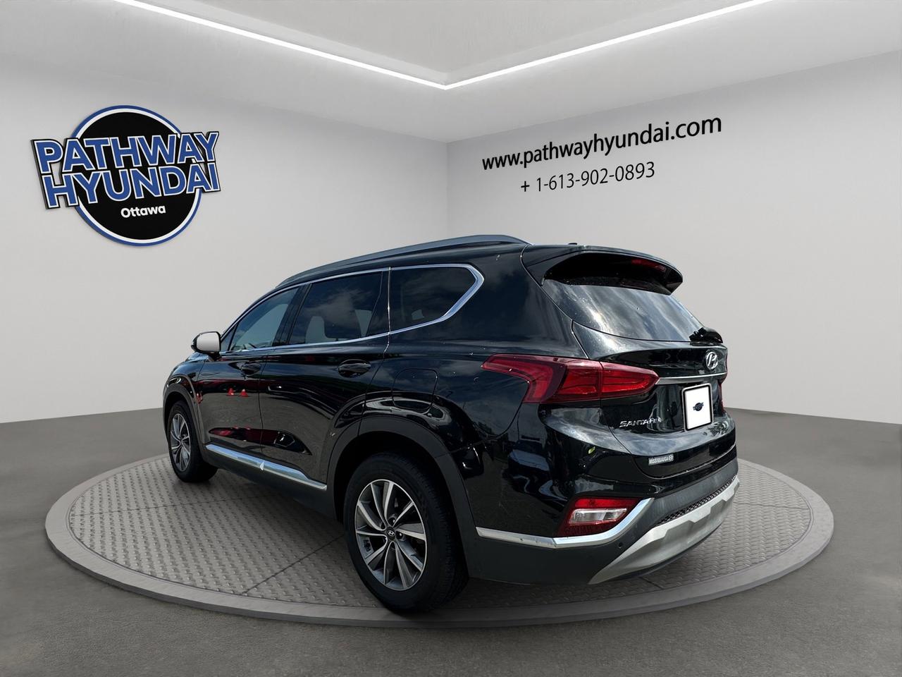 2020 Hyundai Santa Fe Preferred | Pano Roof |  Reverse Cam | Heated Seats Photo