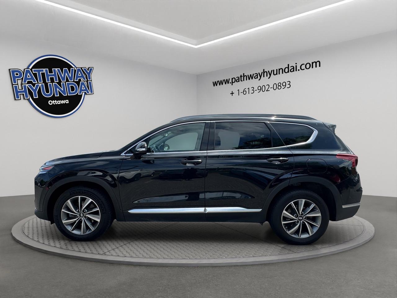 2020 Hyundai Santa Fe Preferred | Pano Roof |  Reverse Cam | Heated Seats Photo