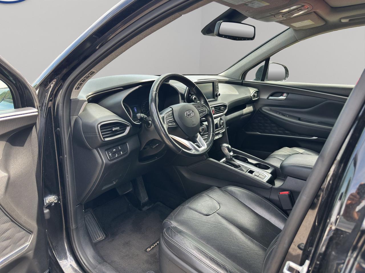 2020 Hyundai Santa Fe Preferred | Pano Roof |  Reverse Cam | Heated Seats Photo