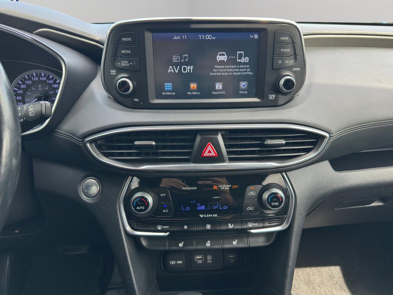 2020 Hyundai Santa Fe Preferred | Pano Roof |  Reverse Cam | Heated Seats Photo