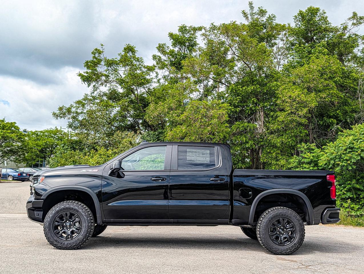 2026 Chevrolet Silverado 1500 ZR2 Photo