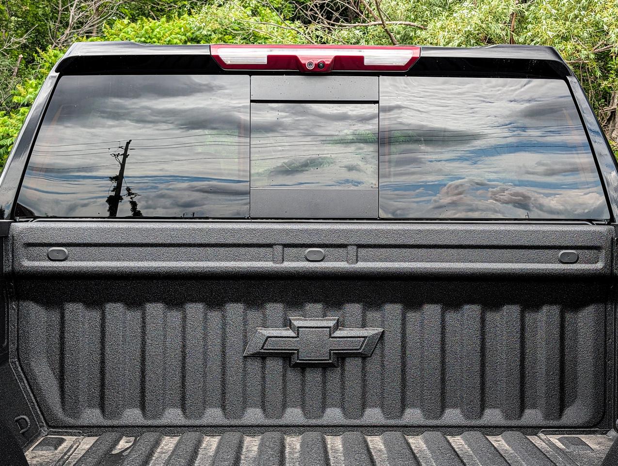 2026 Chevrolet Silverado 1500 ZR2 Photo