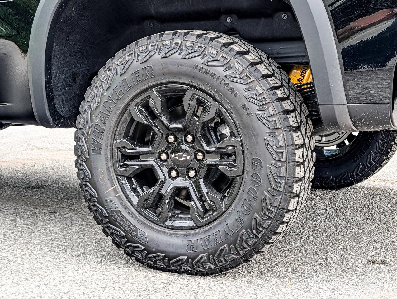 2026 Chevrolet Silverado 1500 ZR2 Photo