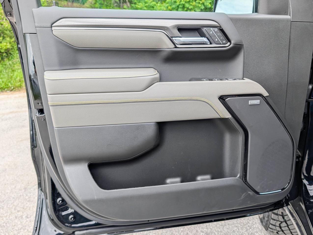 2026 Chevrolet Silverado 1500 ZR2 Photo