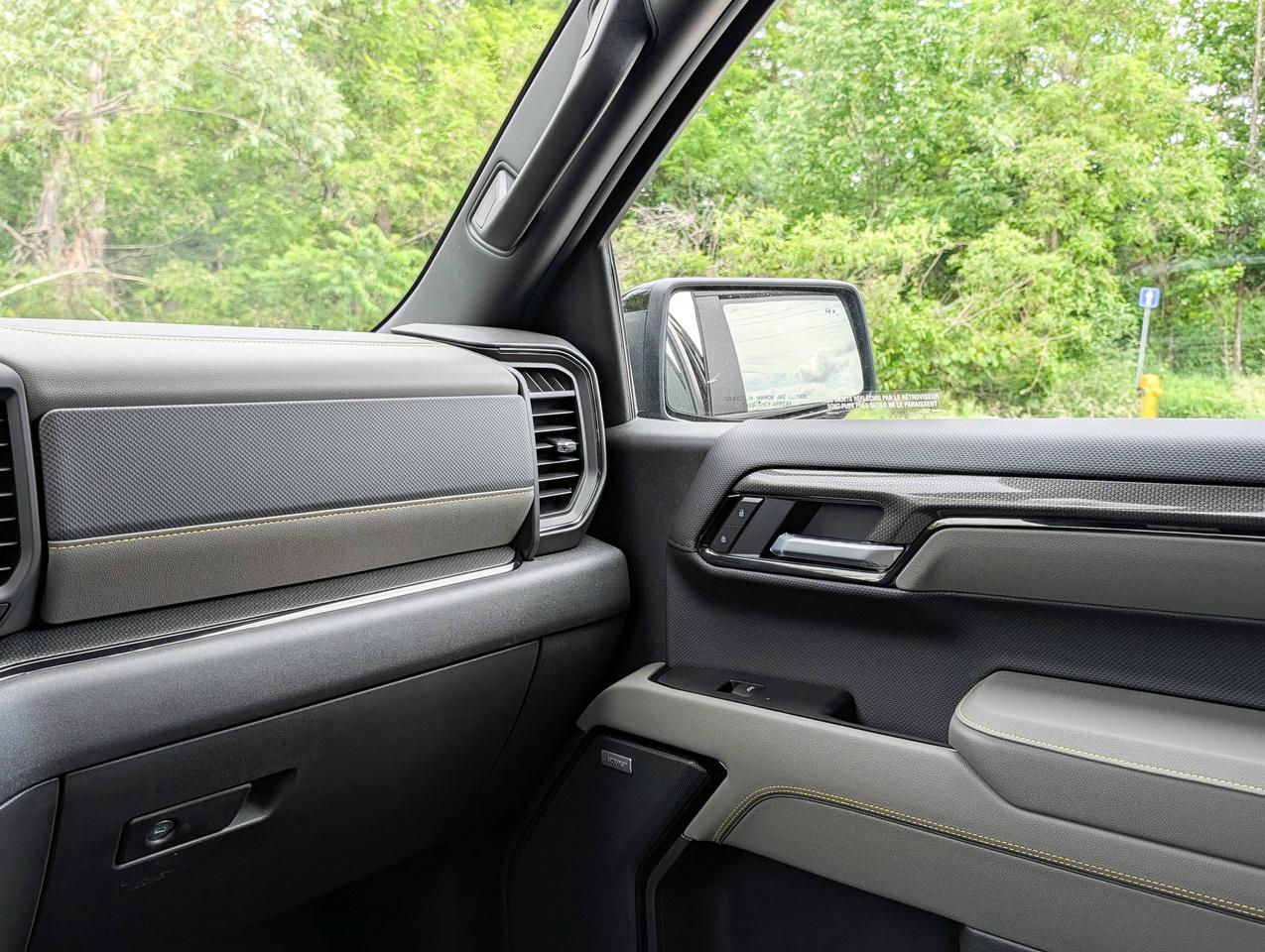 2026 Chevrolet Silverado 1500 ZR2 Photo