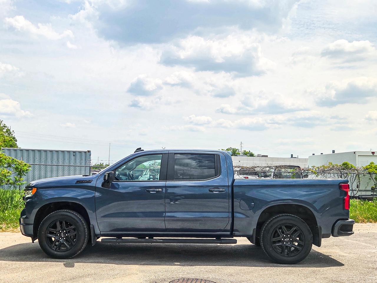 2024 Chevrolet Silverado 1500 RST Photo