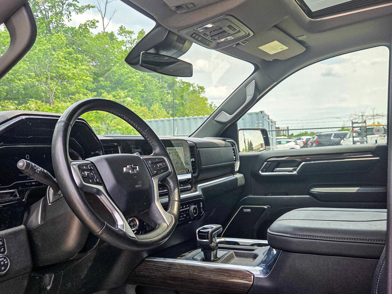 2024 Chevrolet Silverado 1500 RST Photo