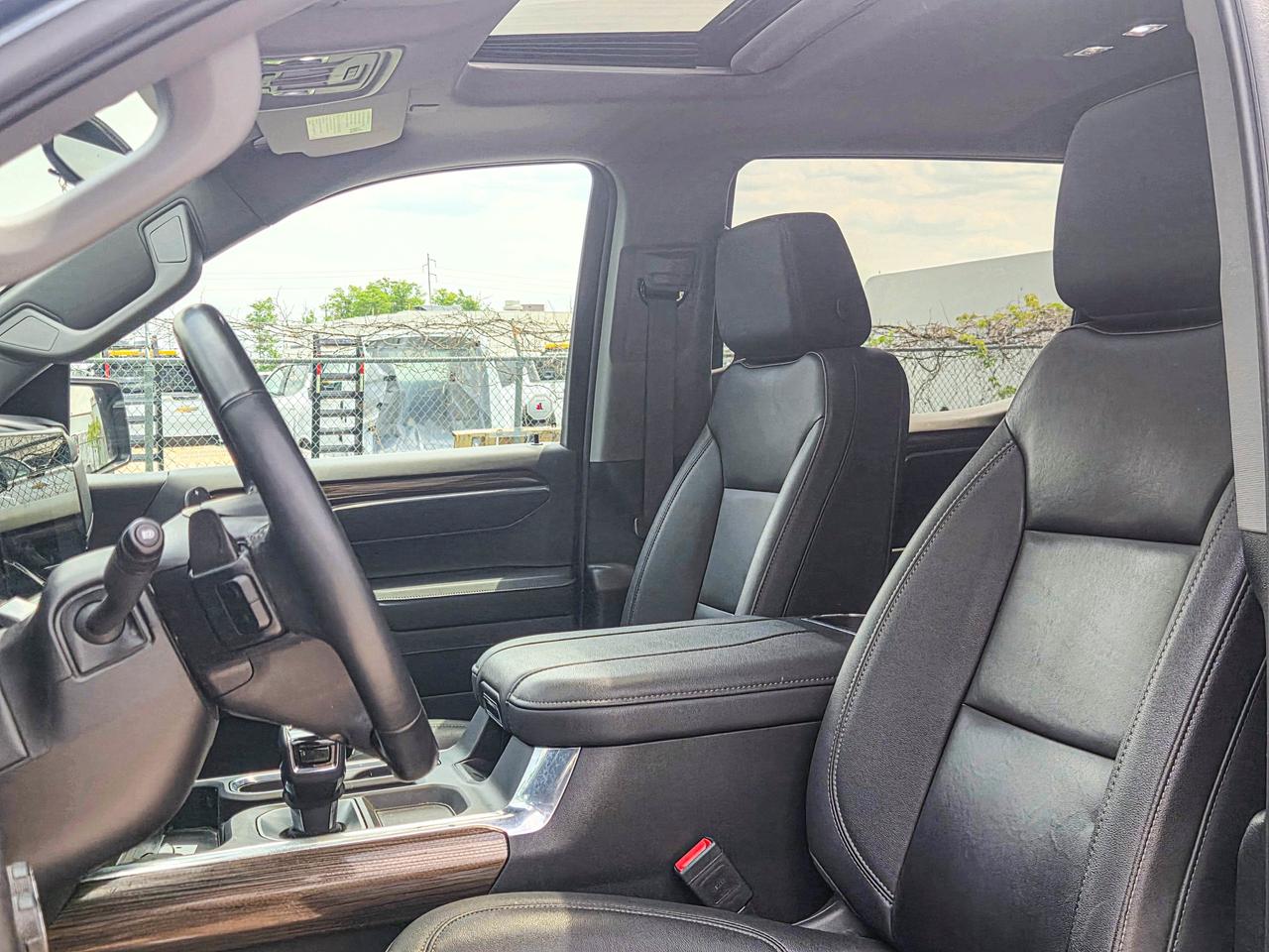 2024 Chevrolet Silverado 1500 RST Photo