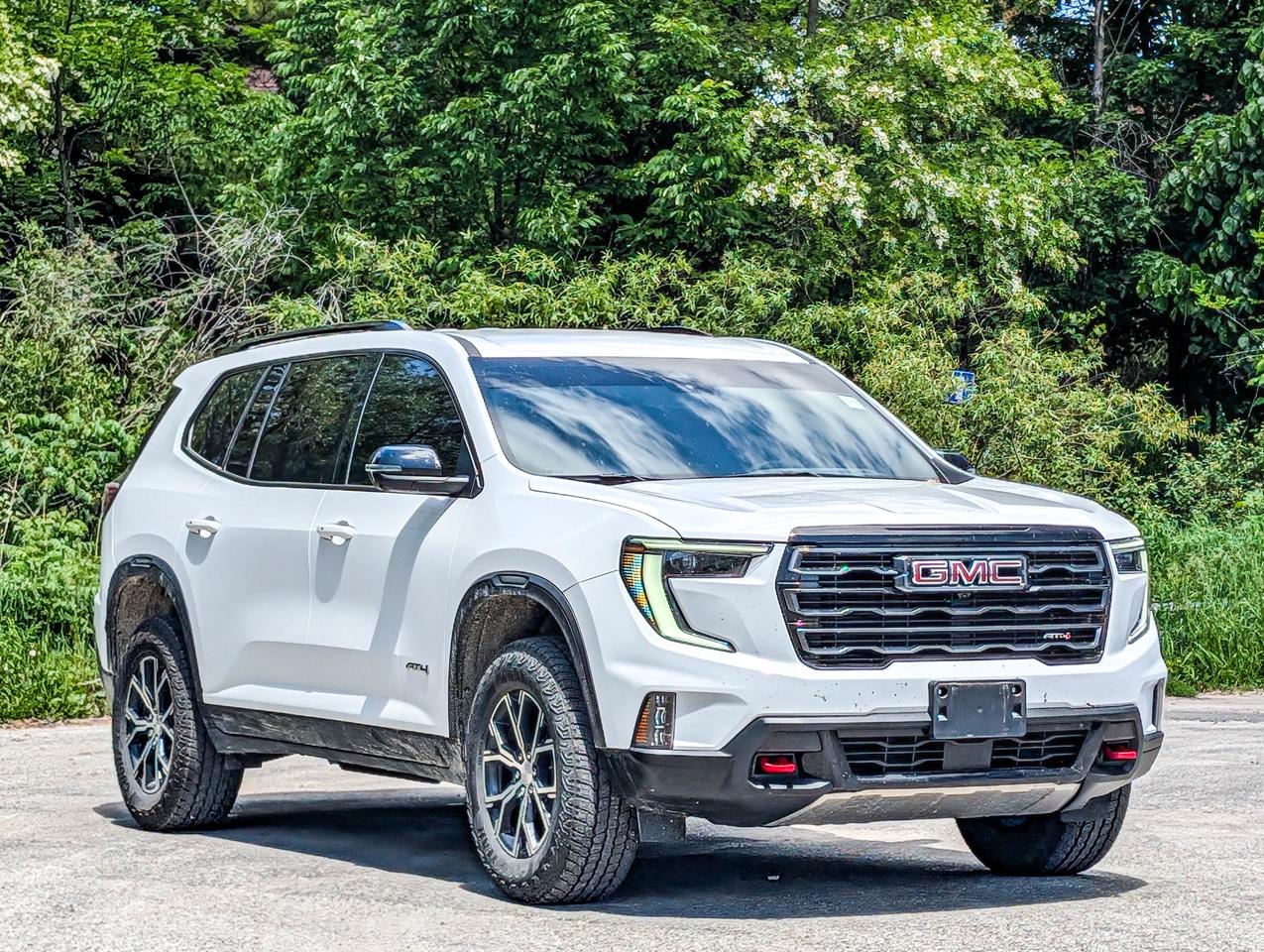 2024 GMC Acadia AT4 Photo2