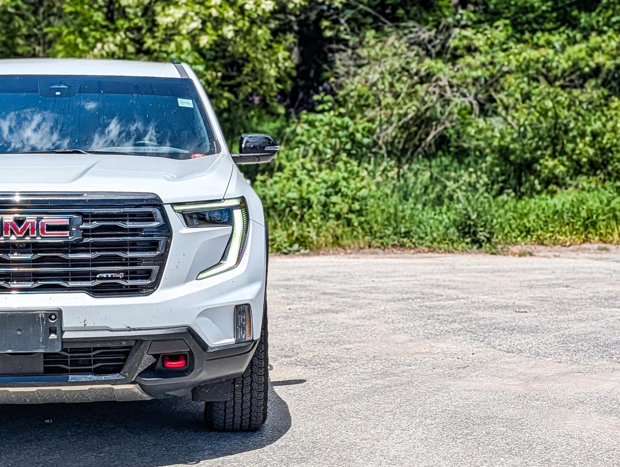 2024 GMC Acadia AT4 Photo