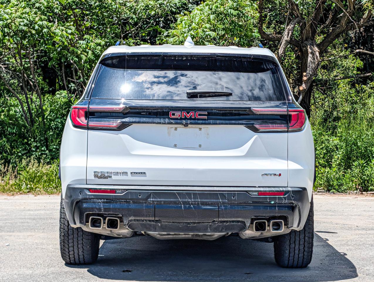 2024 GMC Acadia AT4 Photo