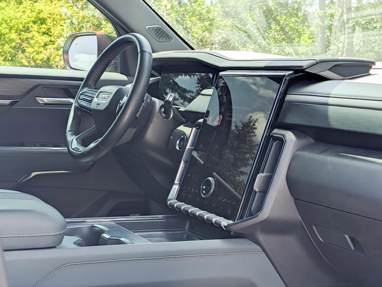 2024 GMC Acadia AT4 Photo