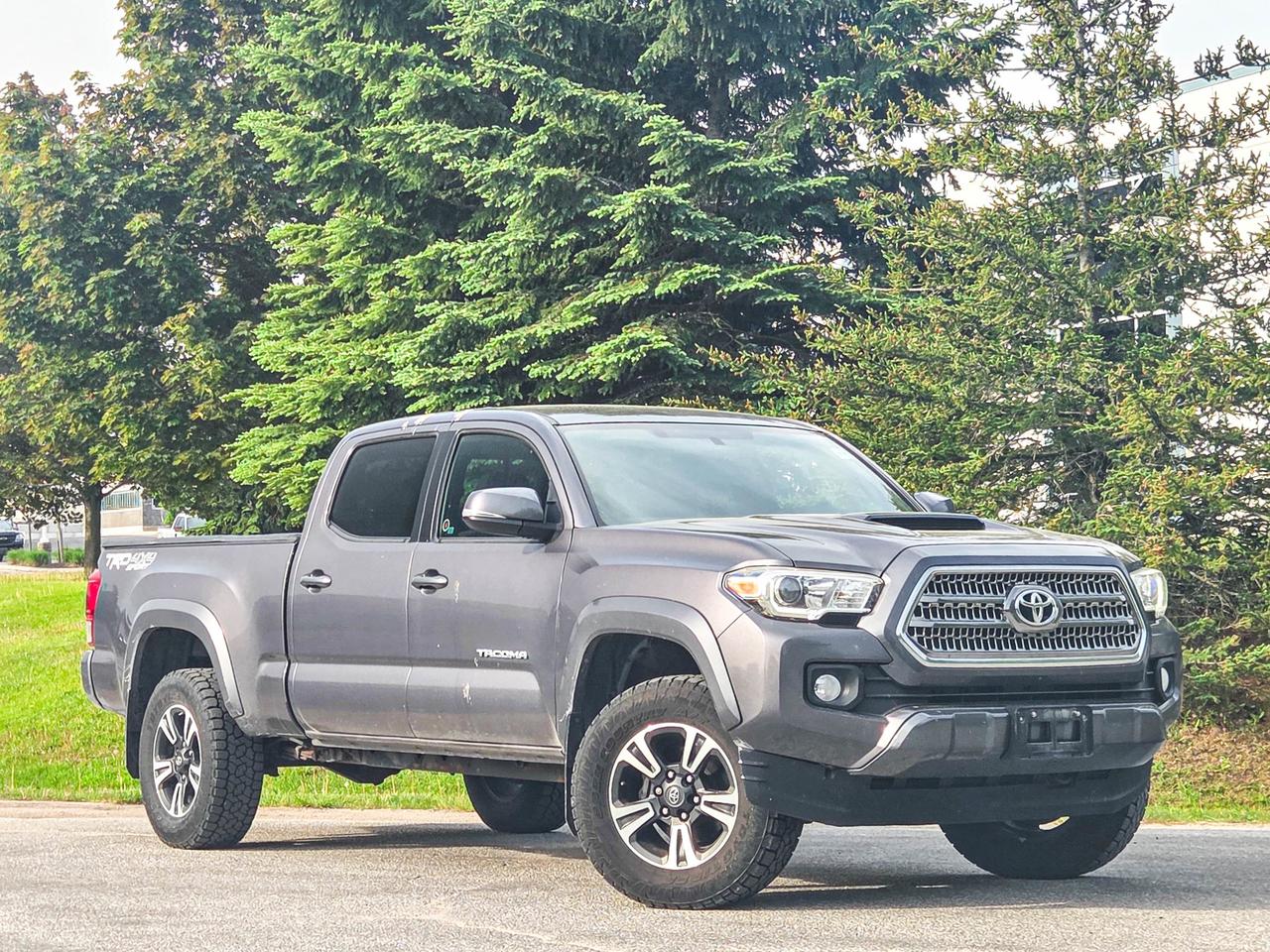 2016 Toyota Tacoma SR5 Photo