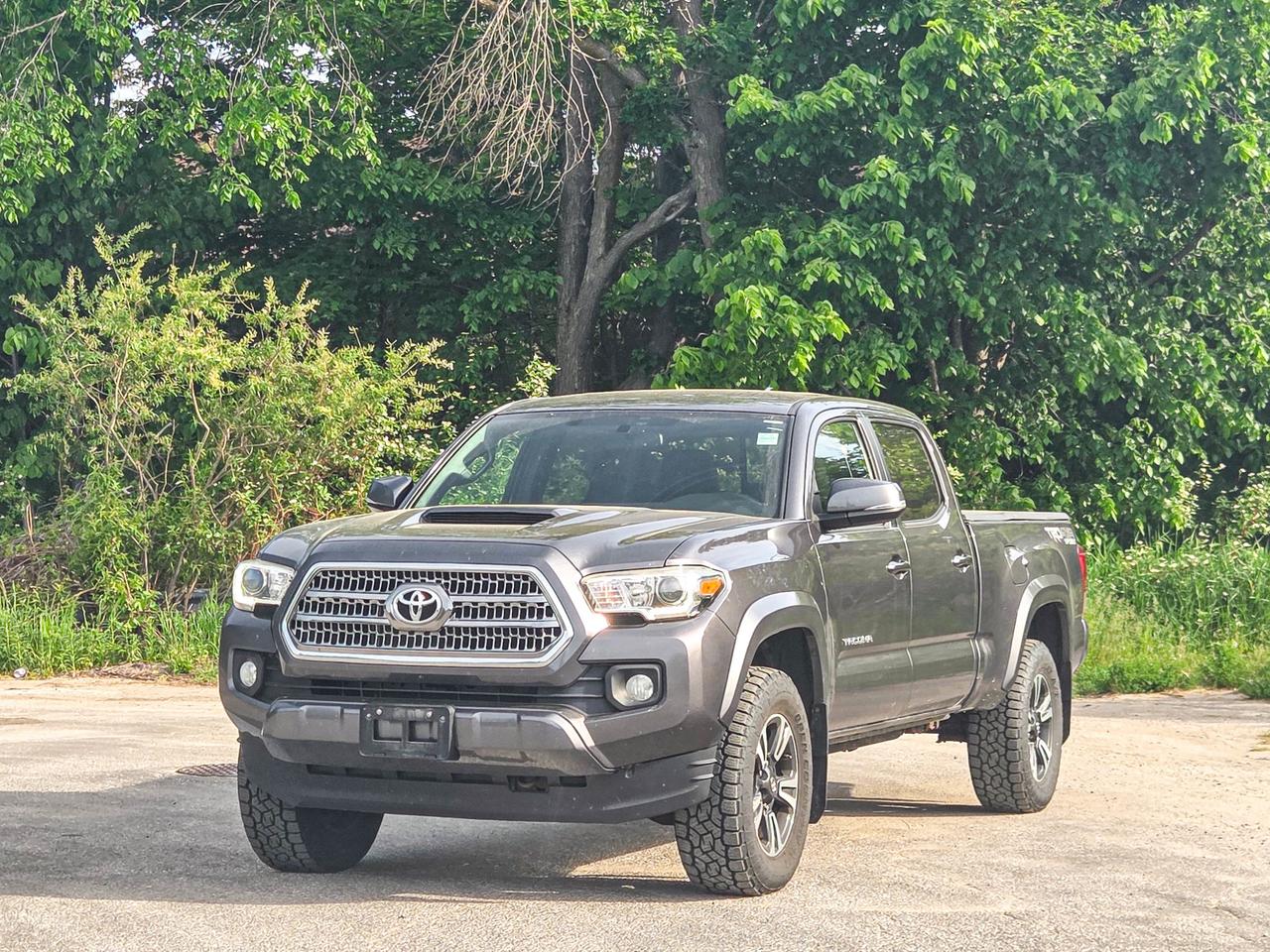 2016 Toyota Tacoma SR5 Photo