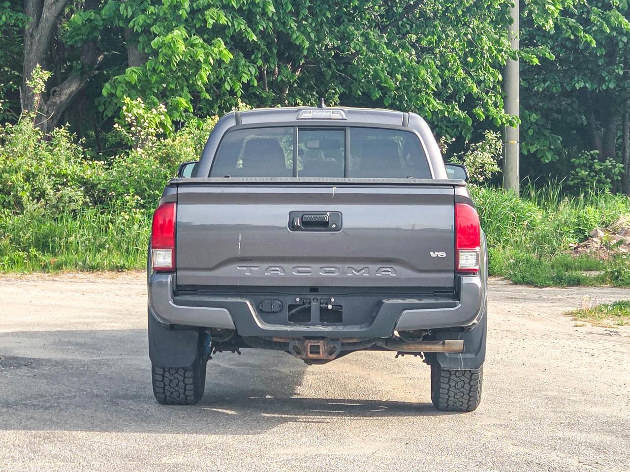 2016 Toyota Tacoma SR5 Photo